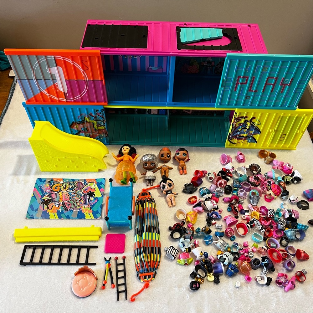L.O.L Surprise Clubhouse Lot